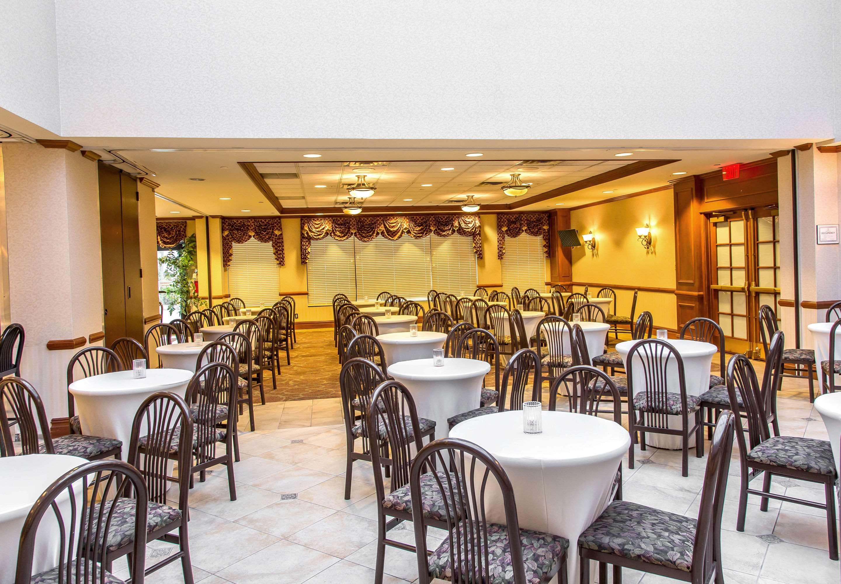 Clarion Hotel & Conference Center Toms River Exteriér fotografie