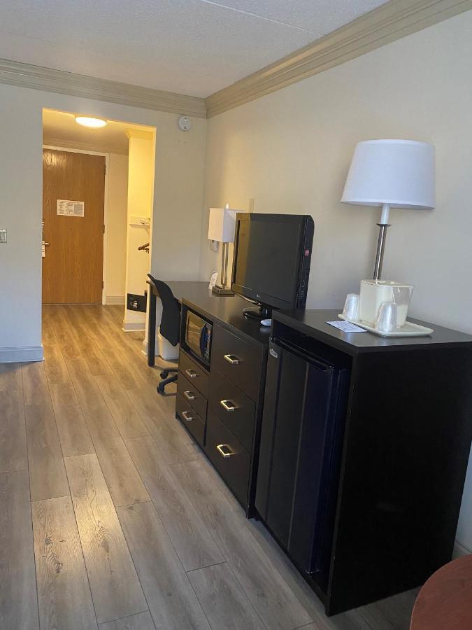 Clarion Hotel & Conference Center Toms River Exteriér fotografie