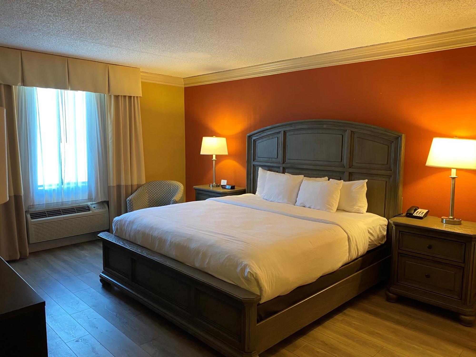 Clarion Hotel & Conference Center Toms River Exteriér fotografie